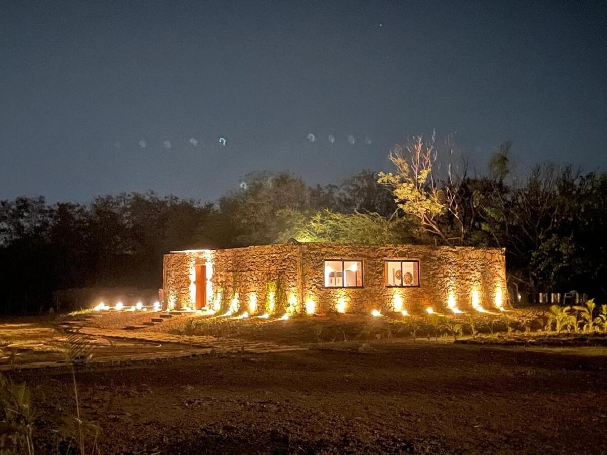 Kesar Farm House On The Lake Udaipur Luaran gambar